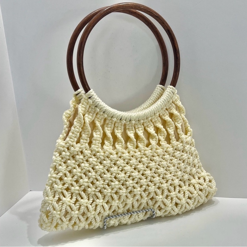 Vintage handmade Macrame cream pale yellow handbag with 7” wood rings